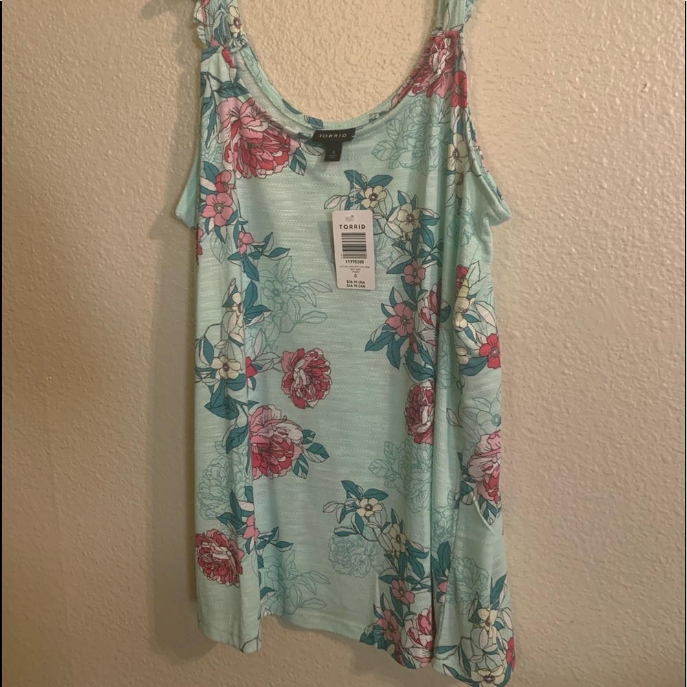 Floral ruffled sleeve tank